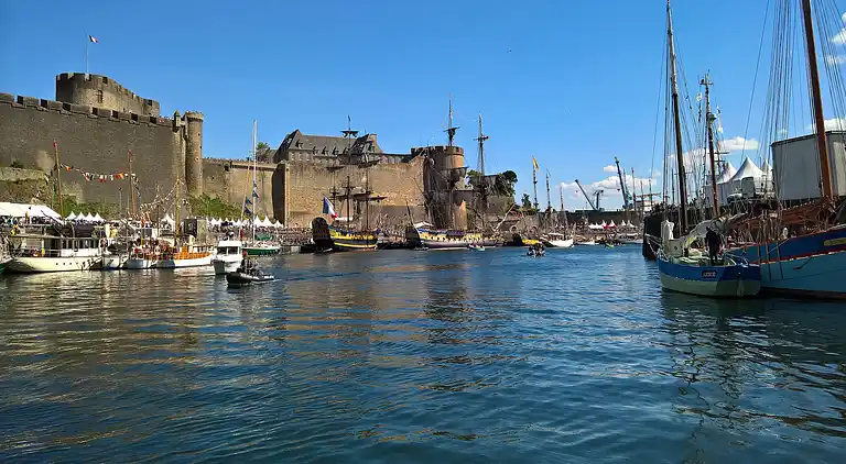 Semesterbostad i Plourin