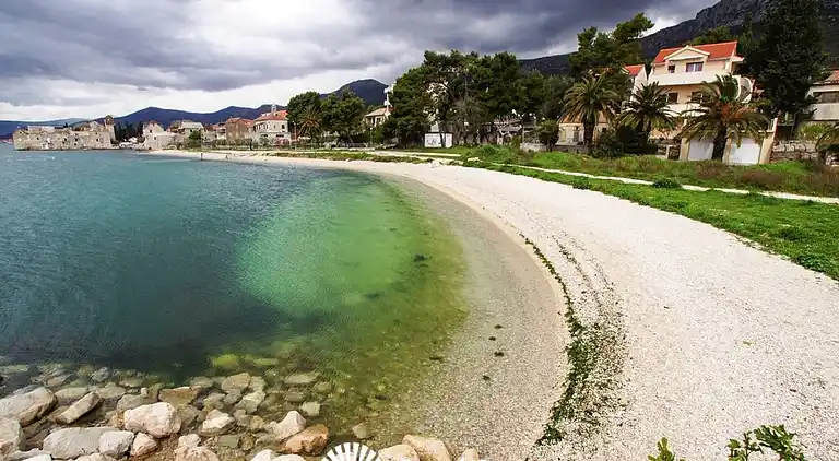 Villa i Kaštel Gomilica