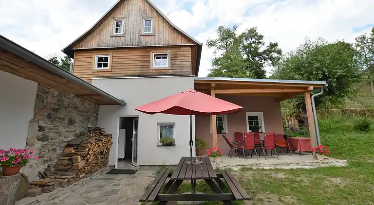 Gårdhus i Čeřeniště