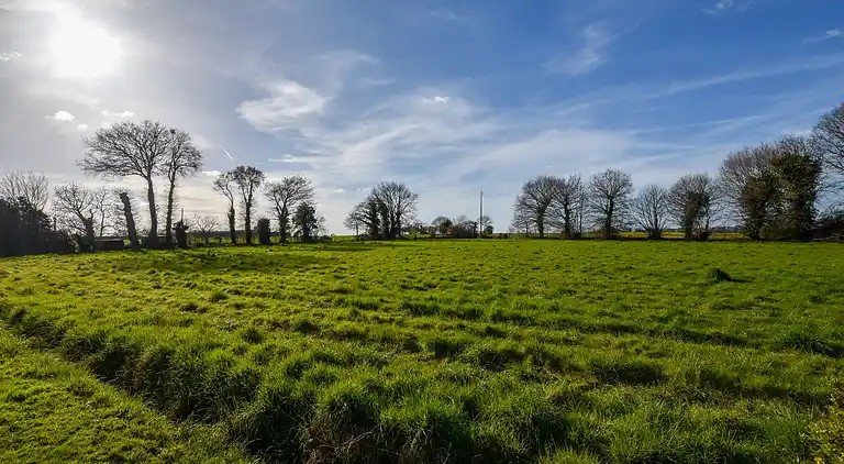 Holiday home in Broons