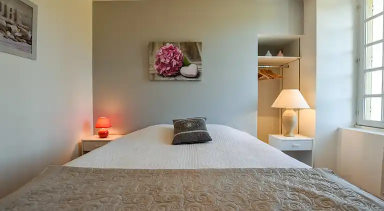 Holiday home in Broons