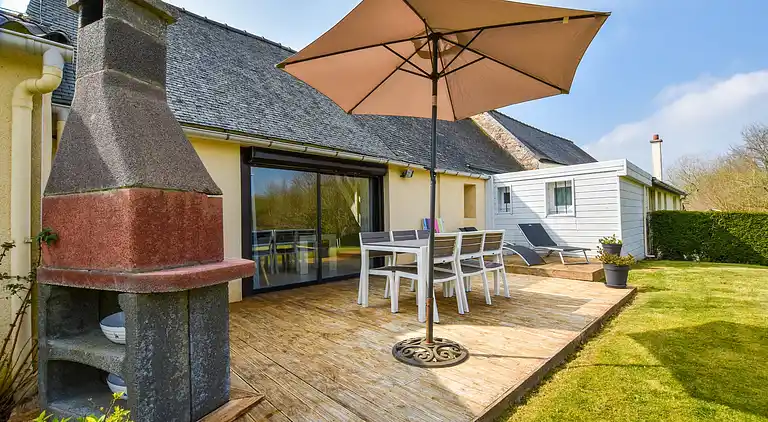 Semesterbostad i Tréglamus