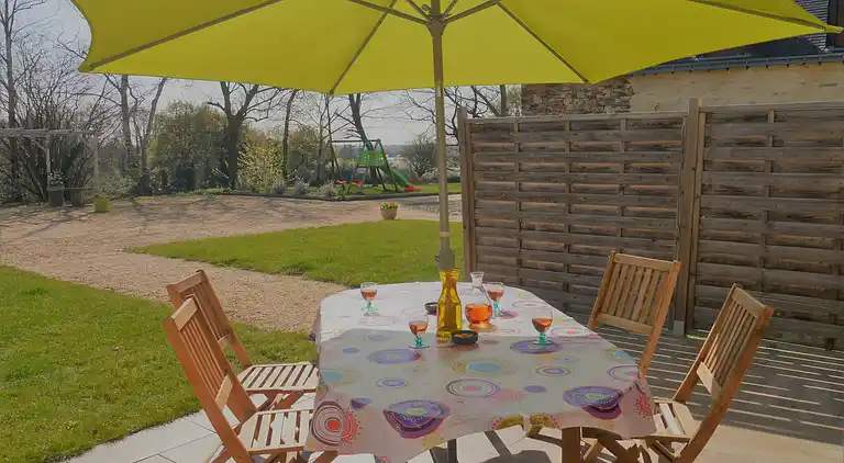 Semesterbostad i Champteussé-sur-Baconne