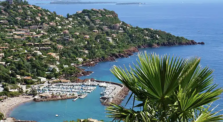 Apartment in Mandelieu-La Napoule