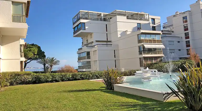 Apartment in Mandelieu-La Napoule