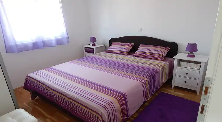 Ferielejlighed i Okrug Gornji