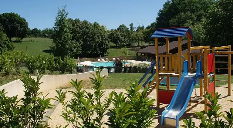 Sommerhus i Léobard