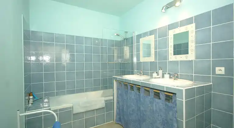 Villa in Saint-Saturnin-lès-Apt