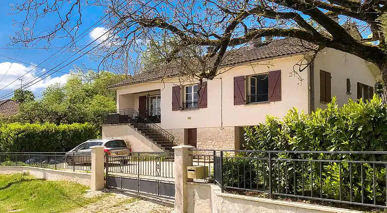 Holiday home in Chalais