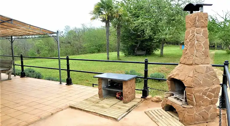 Holiday home in Puy-l'Évêque