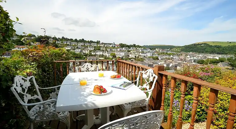 Holiday home in Dartmouth