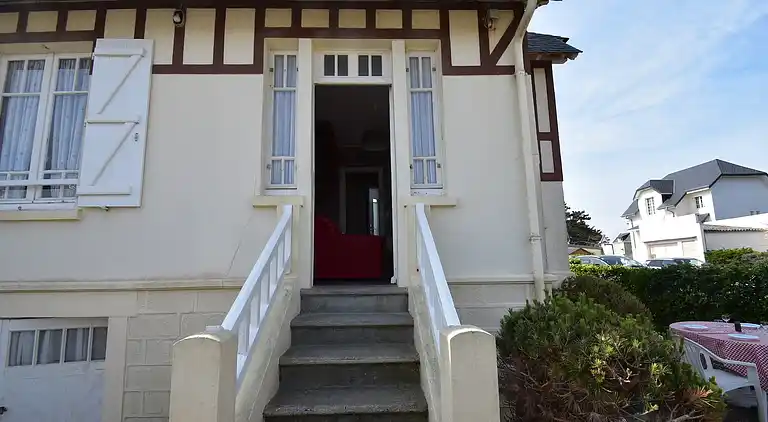 Holiday home in Regnéville-sur-Mer