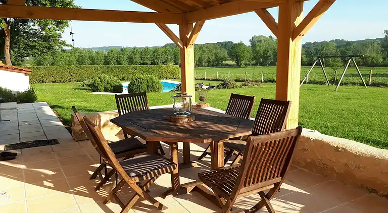 Holiday home in Verteillac