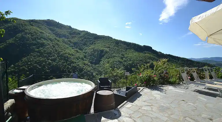 Farm house in Castiglione di Garfagnana