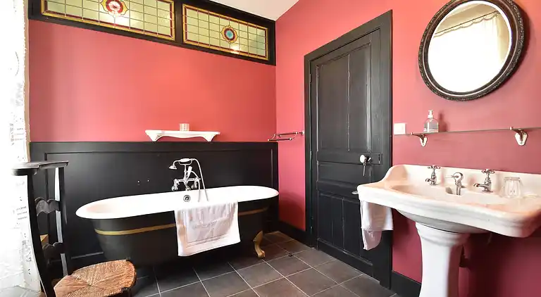 Manor house in Lantheuil