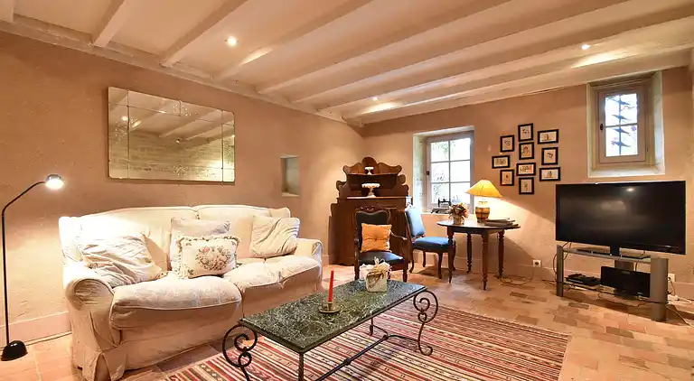 Manor house in Lantheuil