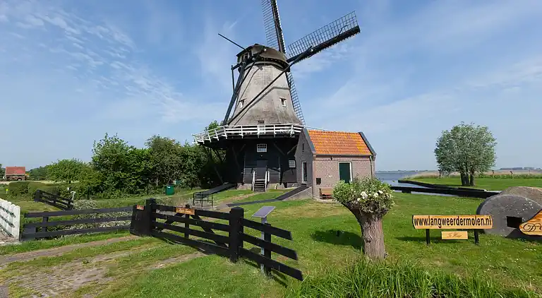 Holiday home in Langweer