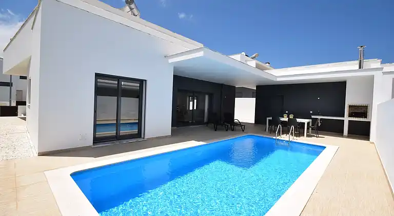 Villa i Nadadouro