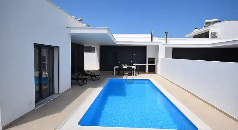 Villa i Nadadouro