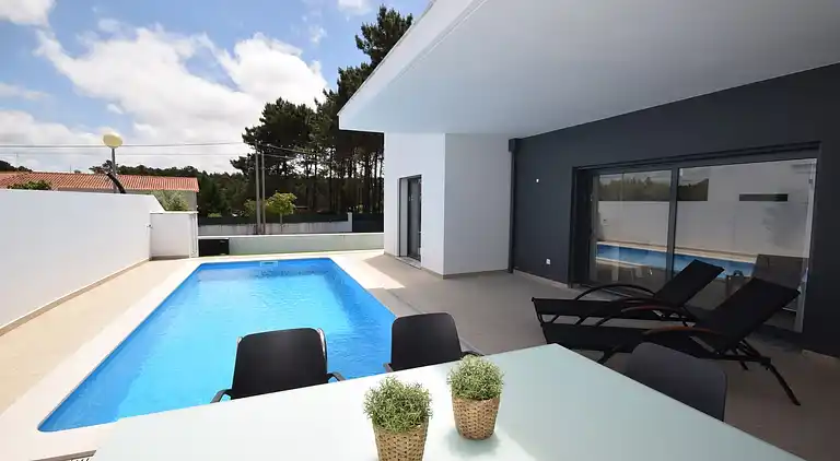 Villa i Nadadouro