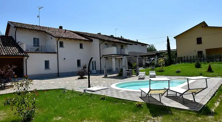 Gårdhus i Piano-Molini d'Isola