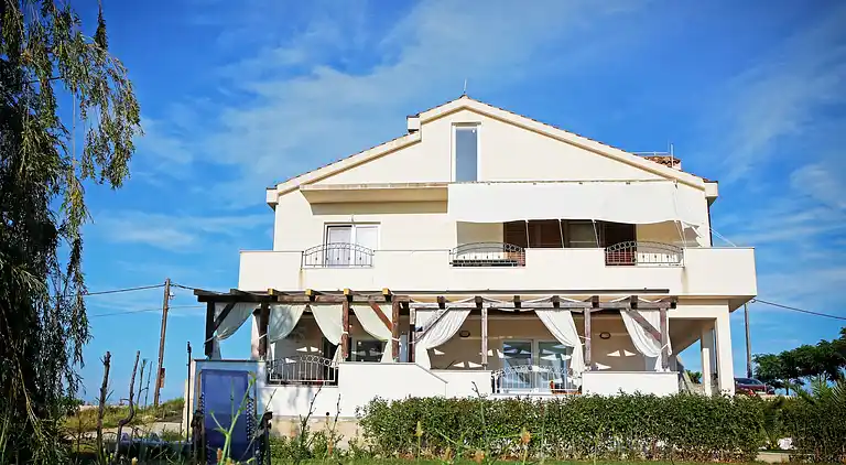 Ferielejlighed i Ražanac