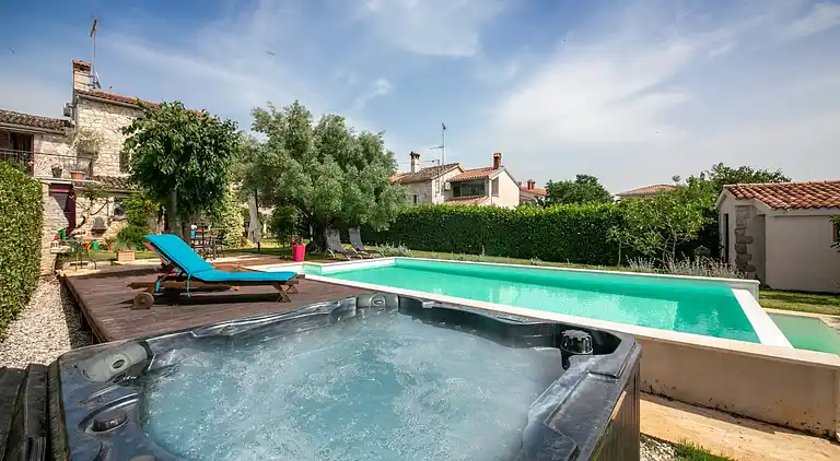 Ferienhaus in Rošini