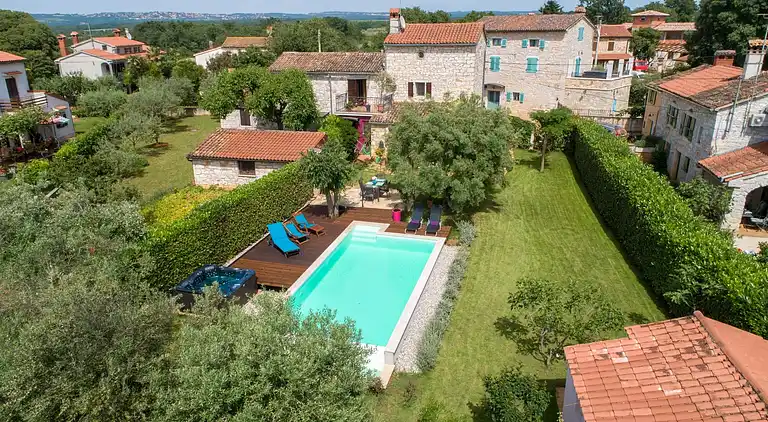 Ferienhaus in Rošini