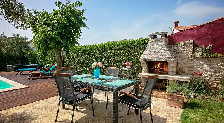 Ferienhaus in Rošini