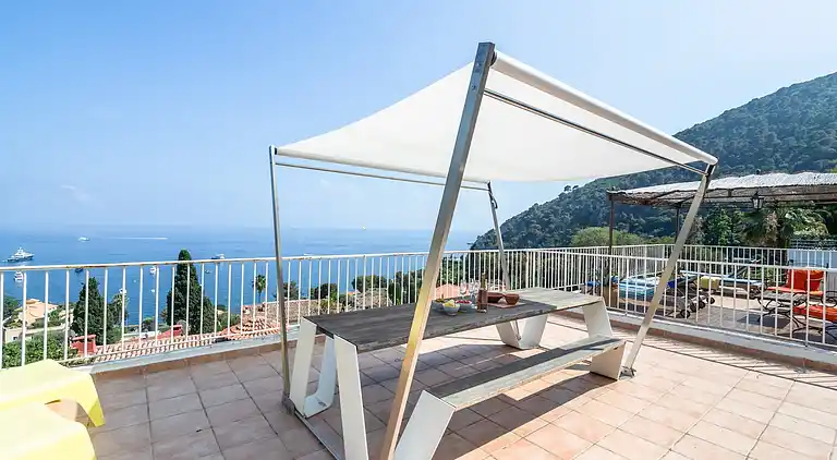 Holiday home in Èze