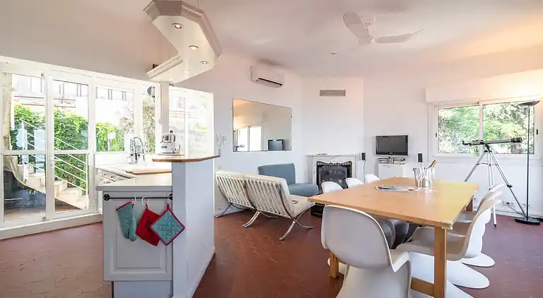 Holiday home in Èze