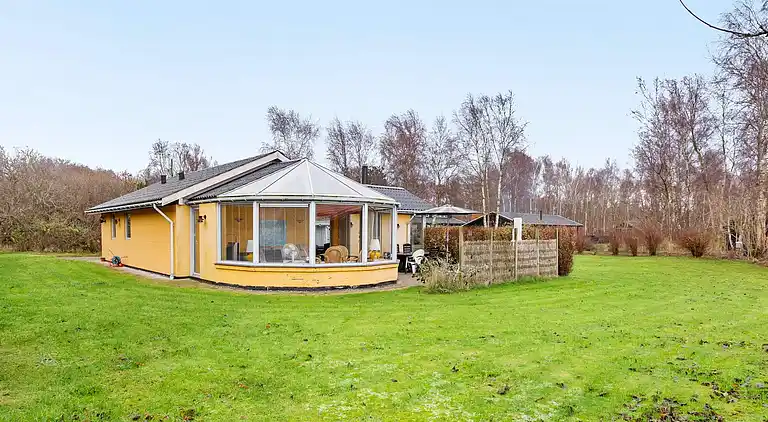 Sommerhus ved Øer Strand