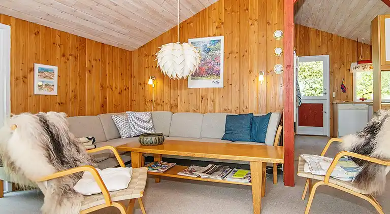 Sommerhus ved Øer Strand