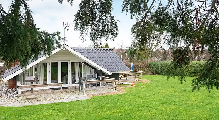 Holiday home in Hejlsminde Strand