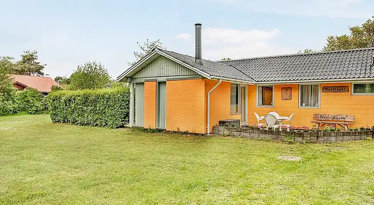 Sommerhus ved Øer Strand