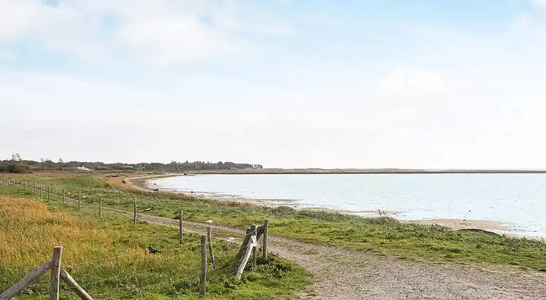 Sommerhus ved Øer Strand