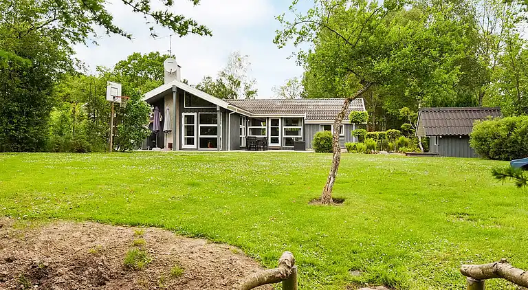 Holiday home in Fjellerup Strand