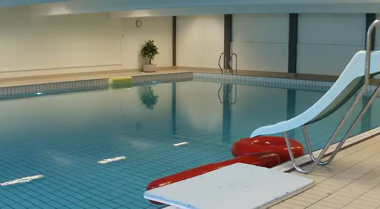 2 Zimmer,Erdg./1. Stock