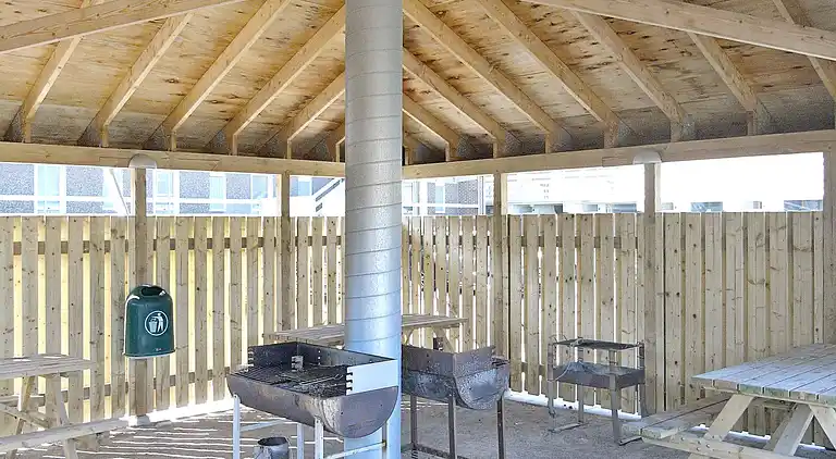 2 room w/seaview
