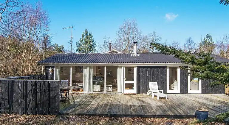 Sommerhus ved Fjellerup Strand