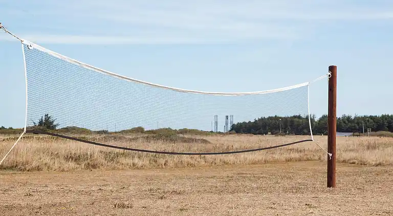 Hotellrom m/sengetøy,bakkeplan