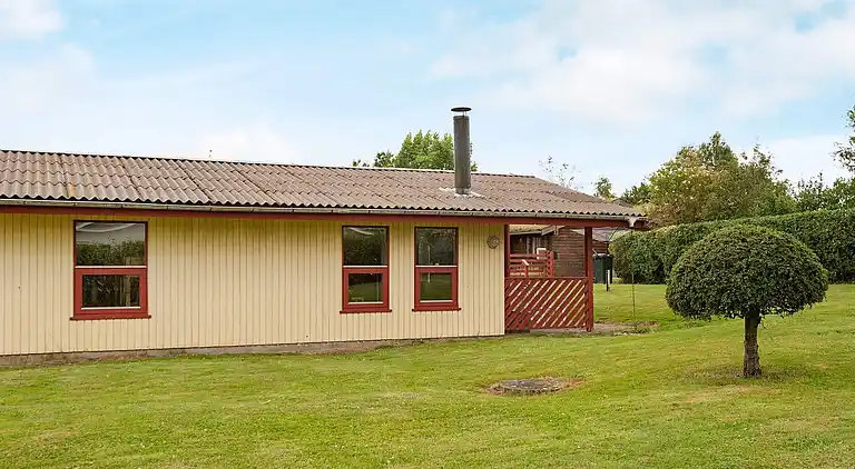 Holiday home in Følle Strand