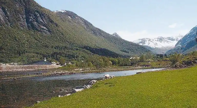 Holiday home in Myklebostad