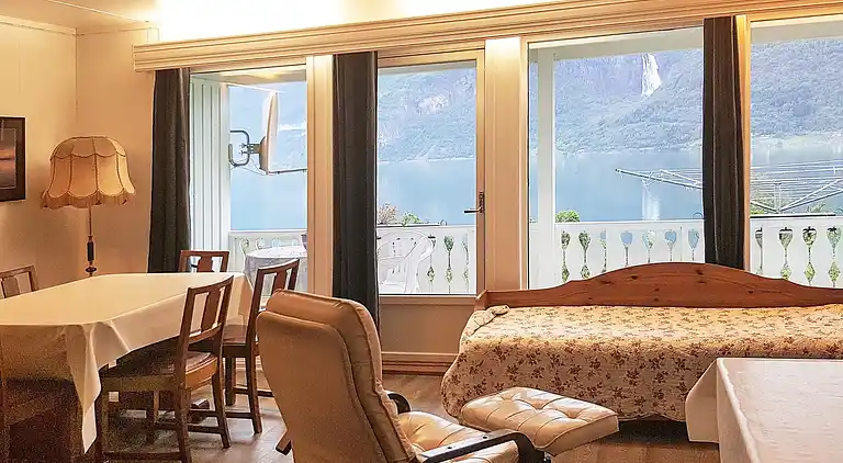 Holiday home in Høyheimsvik