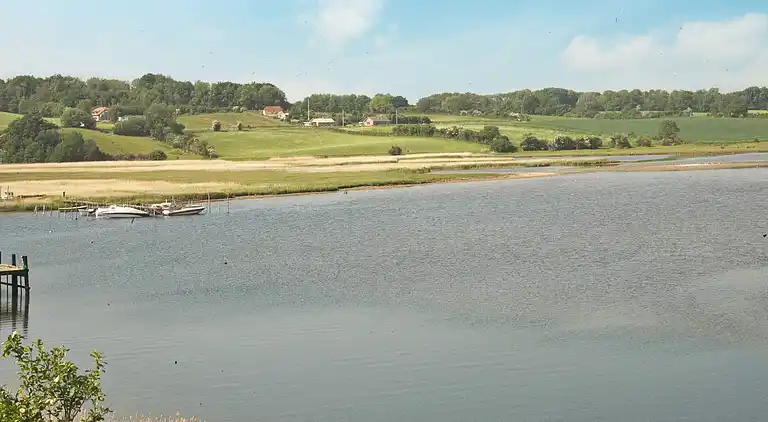 Semesterbostad vid Hejlsminde Strand