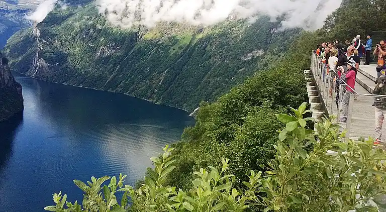 Holiday home in Eidsvåg