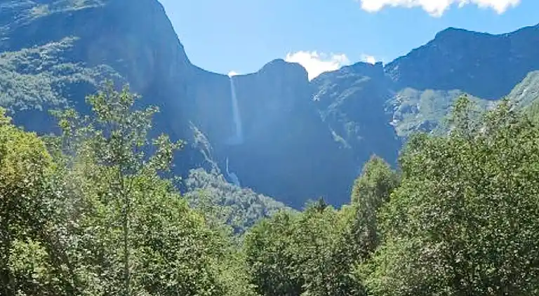 Holiday home in Eidsvåg