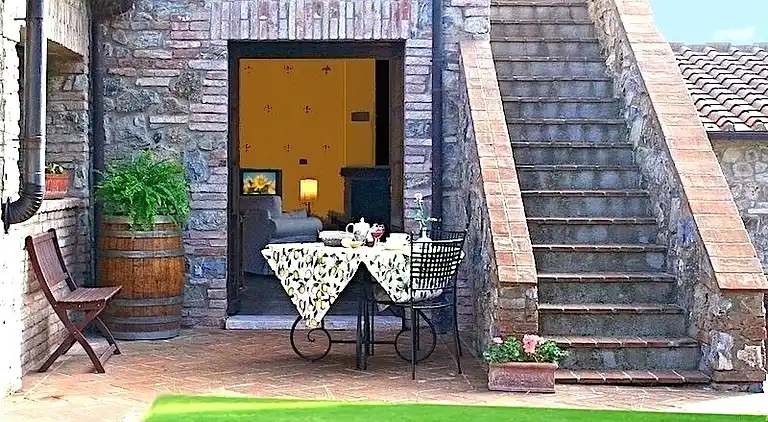 Mandolino Apartment Tuscany countryside, Siena