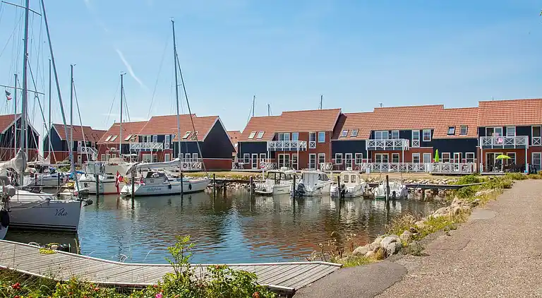 3 vær.m/marinauds.,2 etager