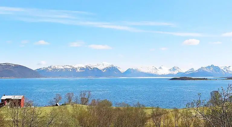 Holiday home in Øksnes